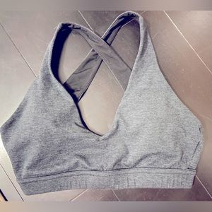 P’Tula Active Bare Sports Bra V in Blue, size Large